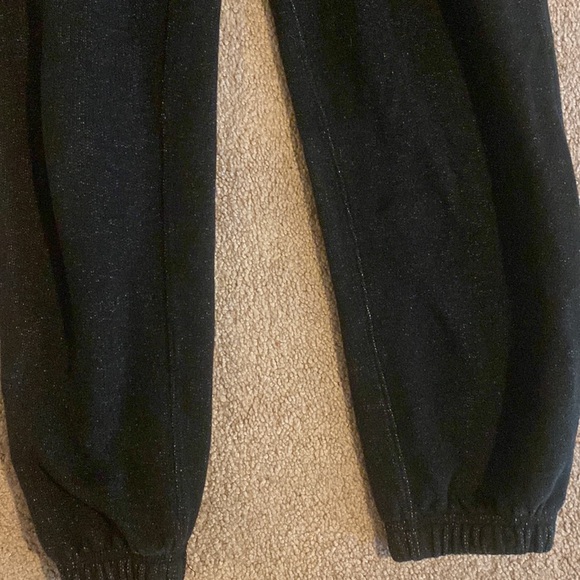 Roots sweatpants (size xs) - Picture 4 of 5